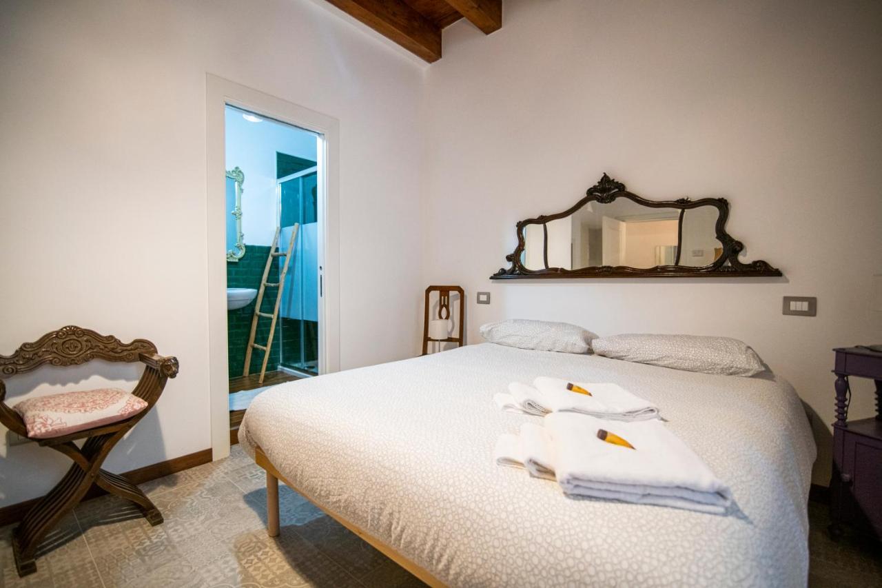 Redmood Guesthouse บาร์เลตตา ภายนอก รูปภาพ