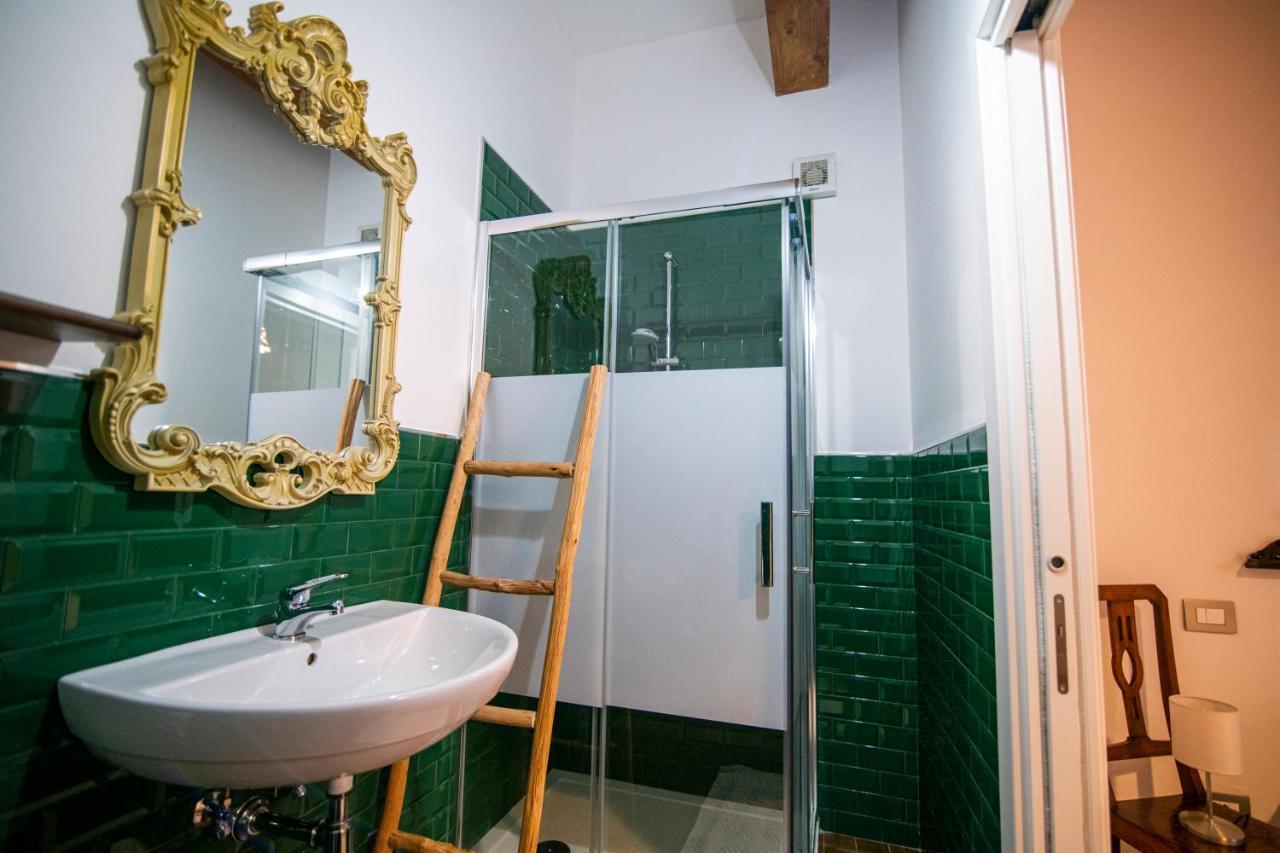 Redmood Guesthouse บาร์เลตตา ภายนอก รูปภาพ