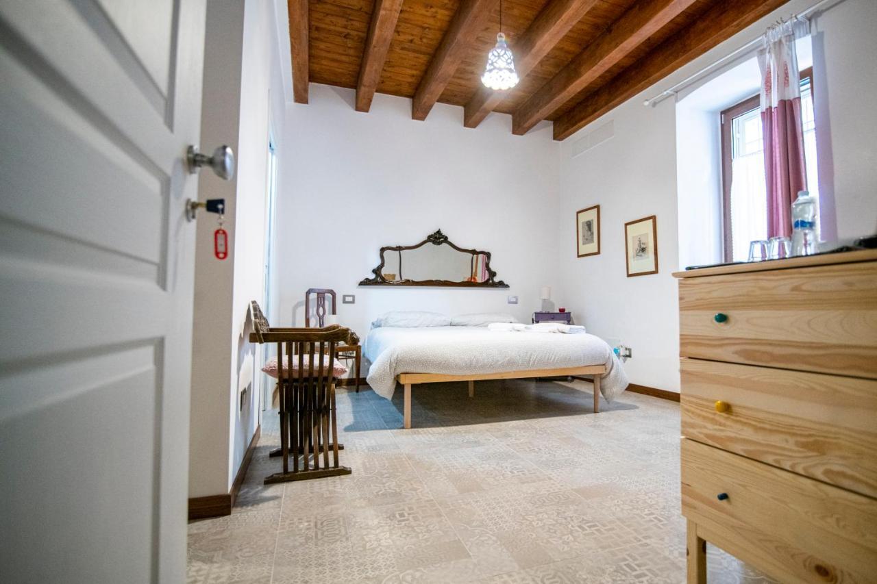 Redmood Guesthouse บาร์เลตตา ภายนอก รูปภาพ